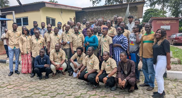 Community Meeting between the Head of Department and Students
