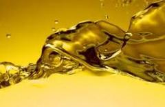 Oil Rebounds above $62, as Funds Wager on Rally
